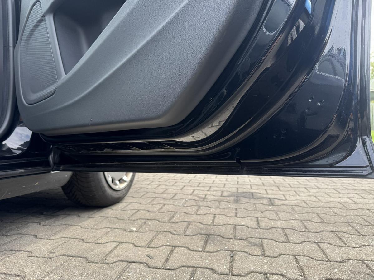 Volvo V60 original T&uuml;r vorn rechts 01900 Black Stone Rohbau Bj.2011